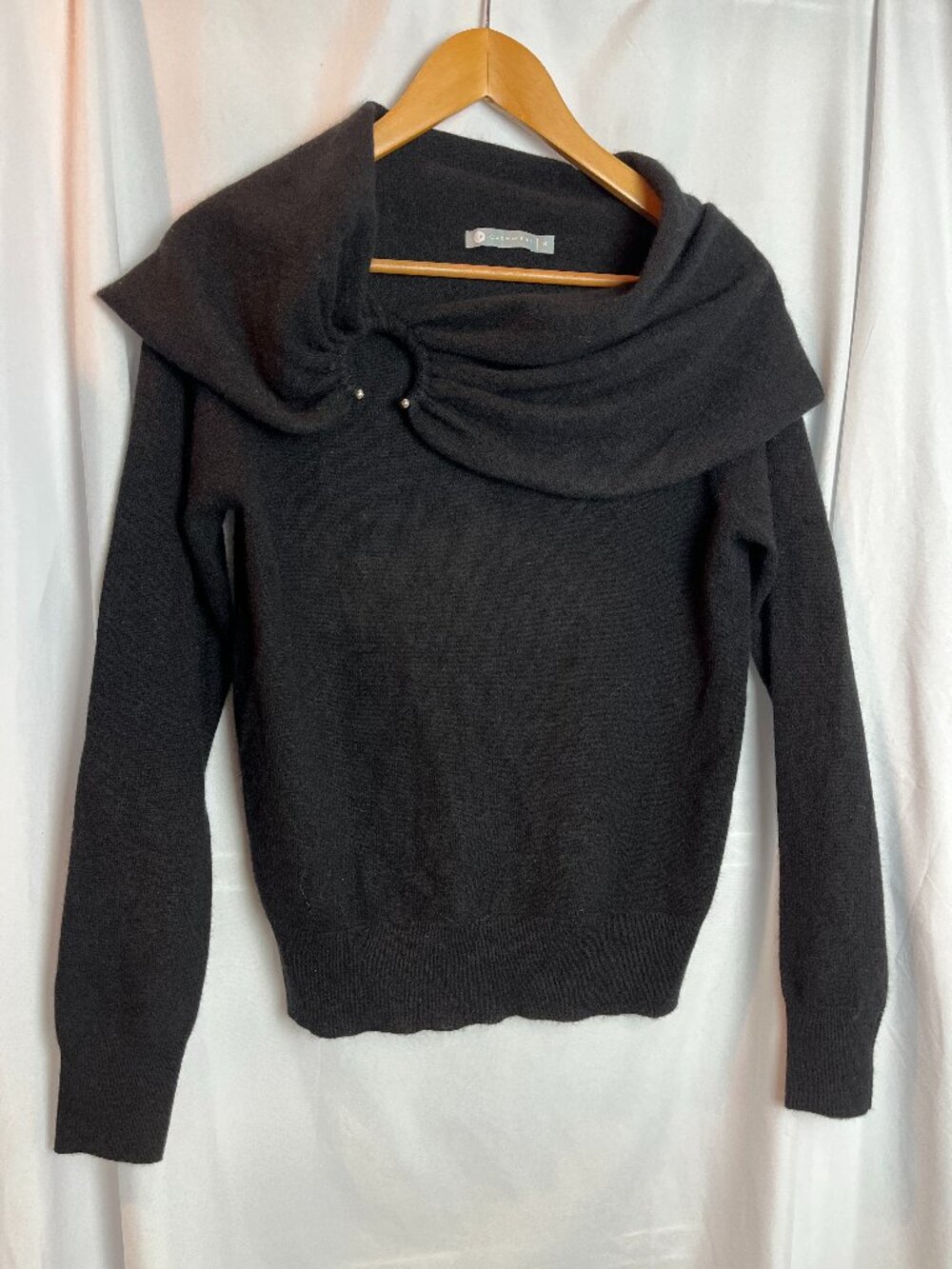 Women's IN Black Cowl neck cashmere Sweater, size S